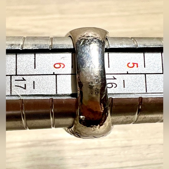 Vintage Modernist Sterling Silver Lattice Engraved Dome Ring, Size 5.75, 10g - Picture 11 of 11